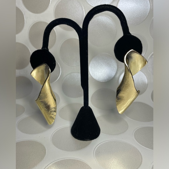 NEW Vintage Irregular Geometric Metal Twisted Stud Earring For Women Gold - Picture 7 of 16